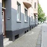 Cosyhomes24 - Centrally With Traffic Connection And Balcony - Un01 아파트 슈베르테