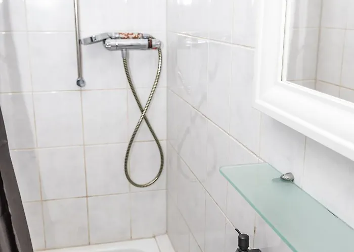 Appartamento Cosyhomes24 - Centrally With Traffic Connection And Balcony - Un01 *